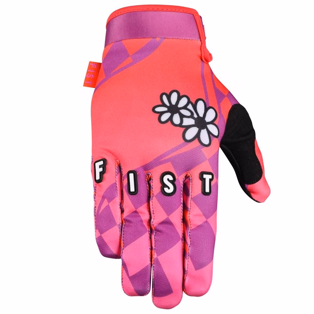 Fist Ellie Chew | Chewy Gloves