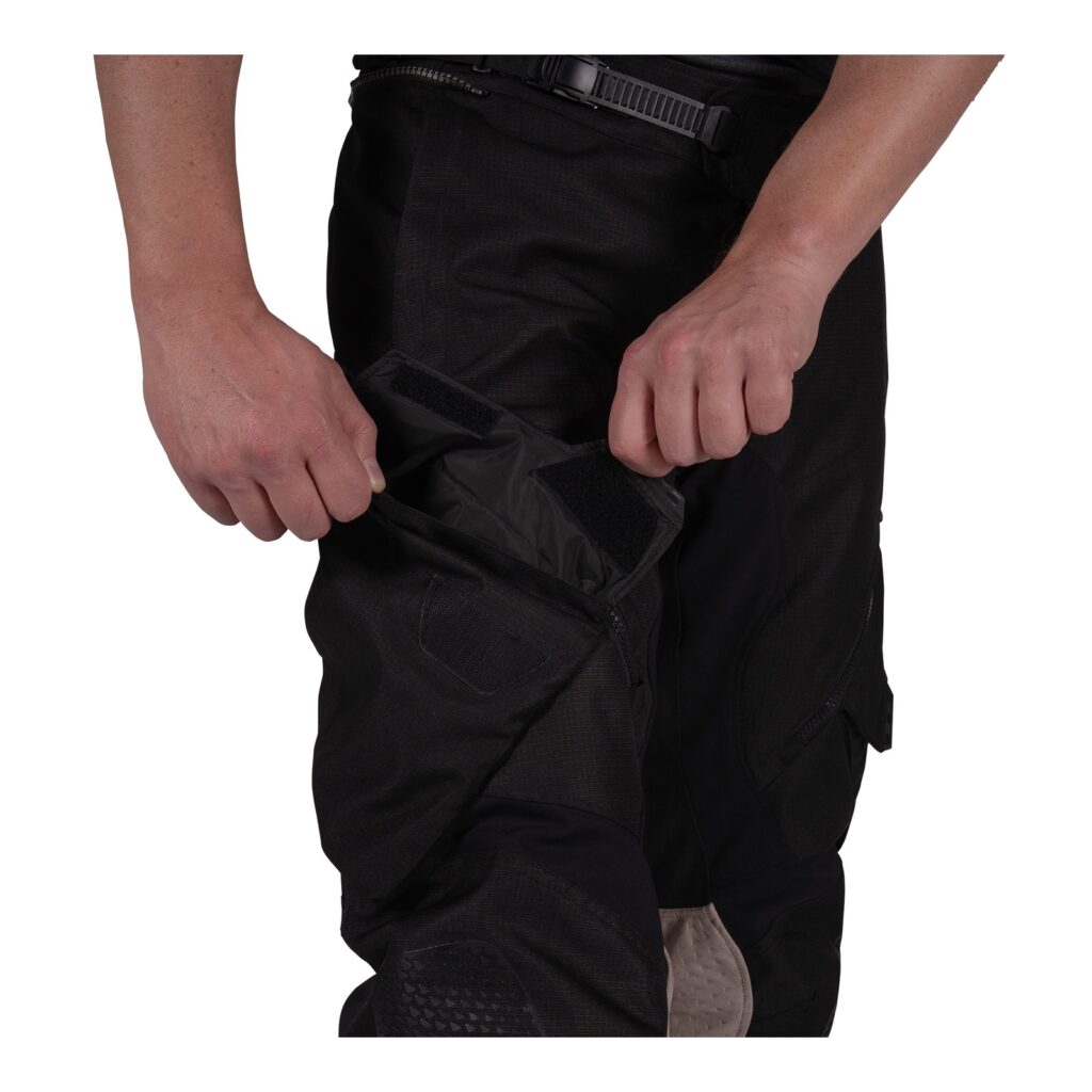Leatt 5.5 MultiTour Adventure Pants (Short) - Stealth