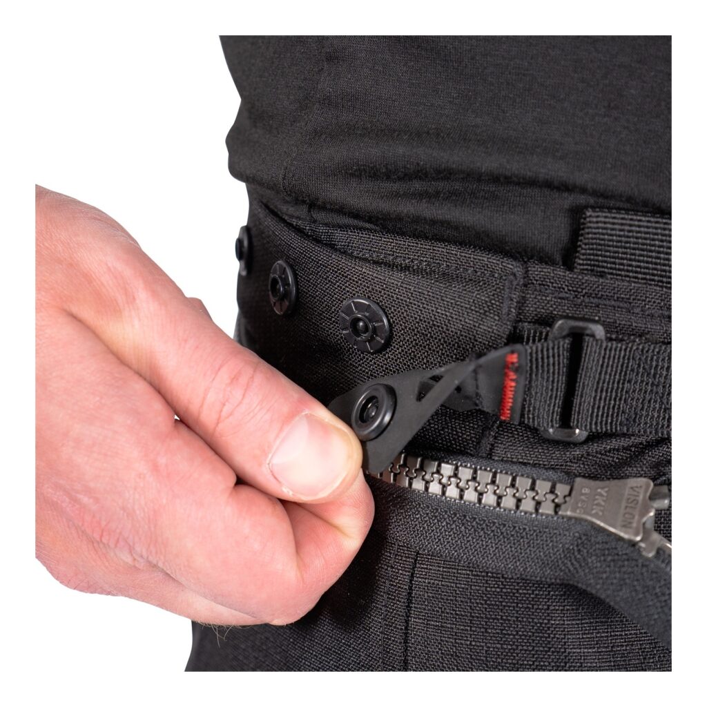 Leatt 5.5 FlowTour Adventure Pants (Short) - Stealth