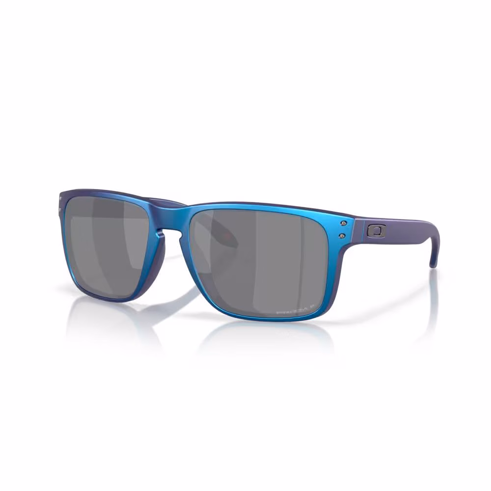 Oakley Holbrook XL Sunglasses Matte Cyan/Blue Colourshift w/ PRIZM Black