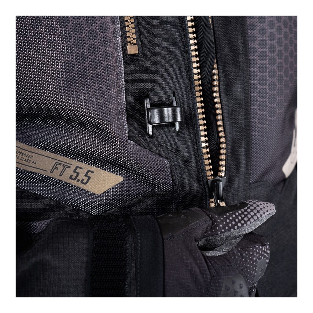 Leatt 5.5 ADV FlowTour Adventure Jackets Stealth