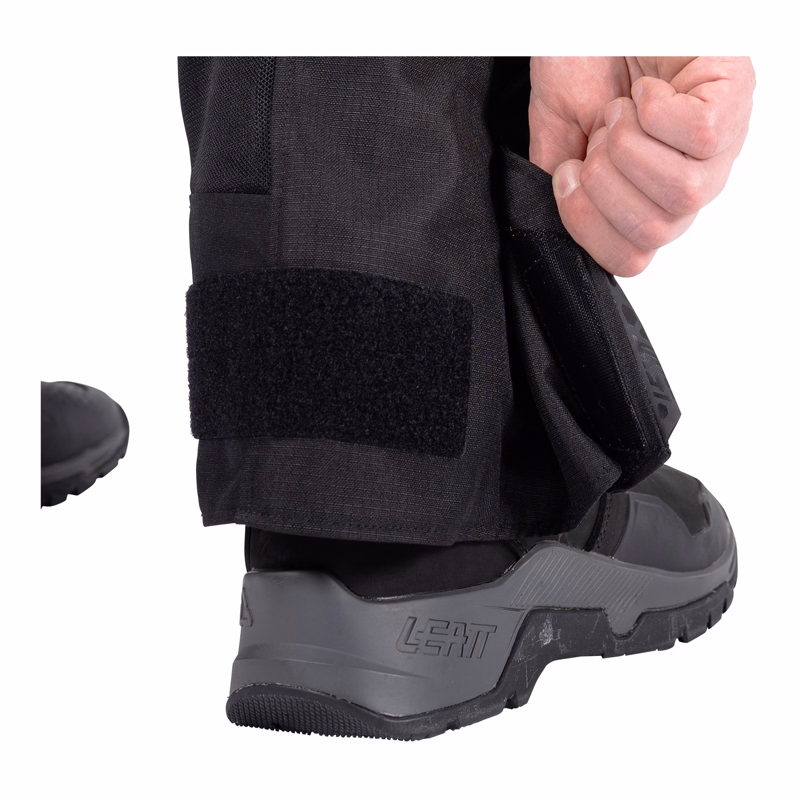 Leatt 5.5 FlowTour Adventure Pants (Short) - Stealth - Image 7