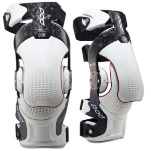 Pod K8 3.0 Knee Brace Pair Carbon Carbon/White - Image 4