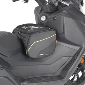 Givi Seat/Tunnel Bag 23L - Straps and Rain Cover Included - Image 1