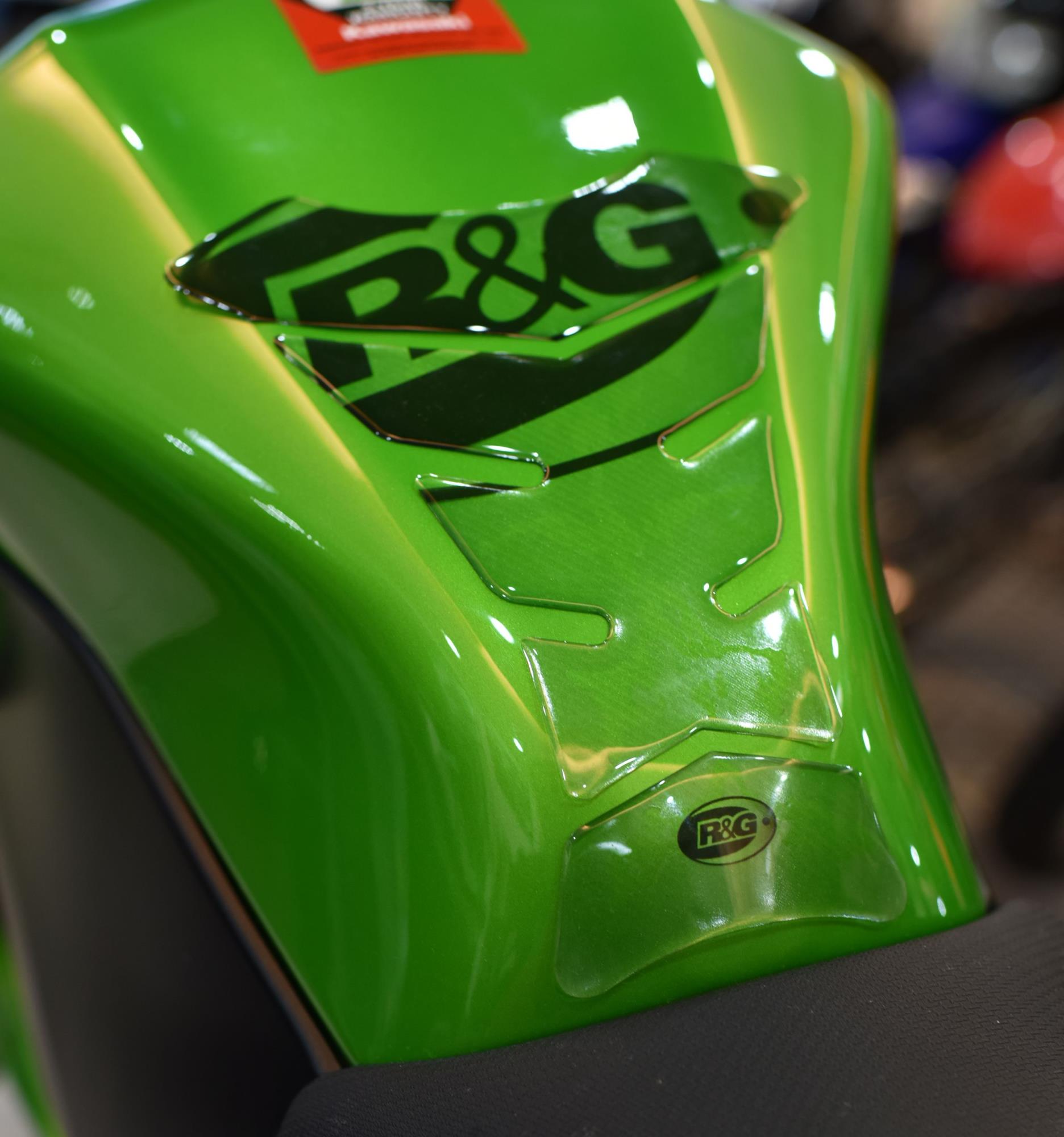 BSB Tank Pad R & G Racing - Image 1