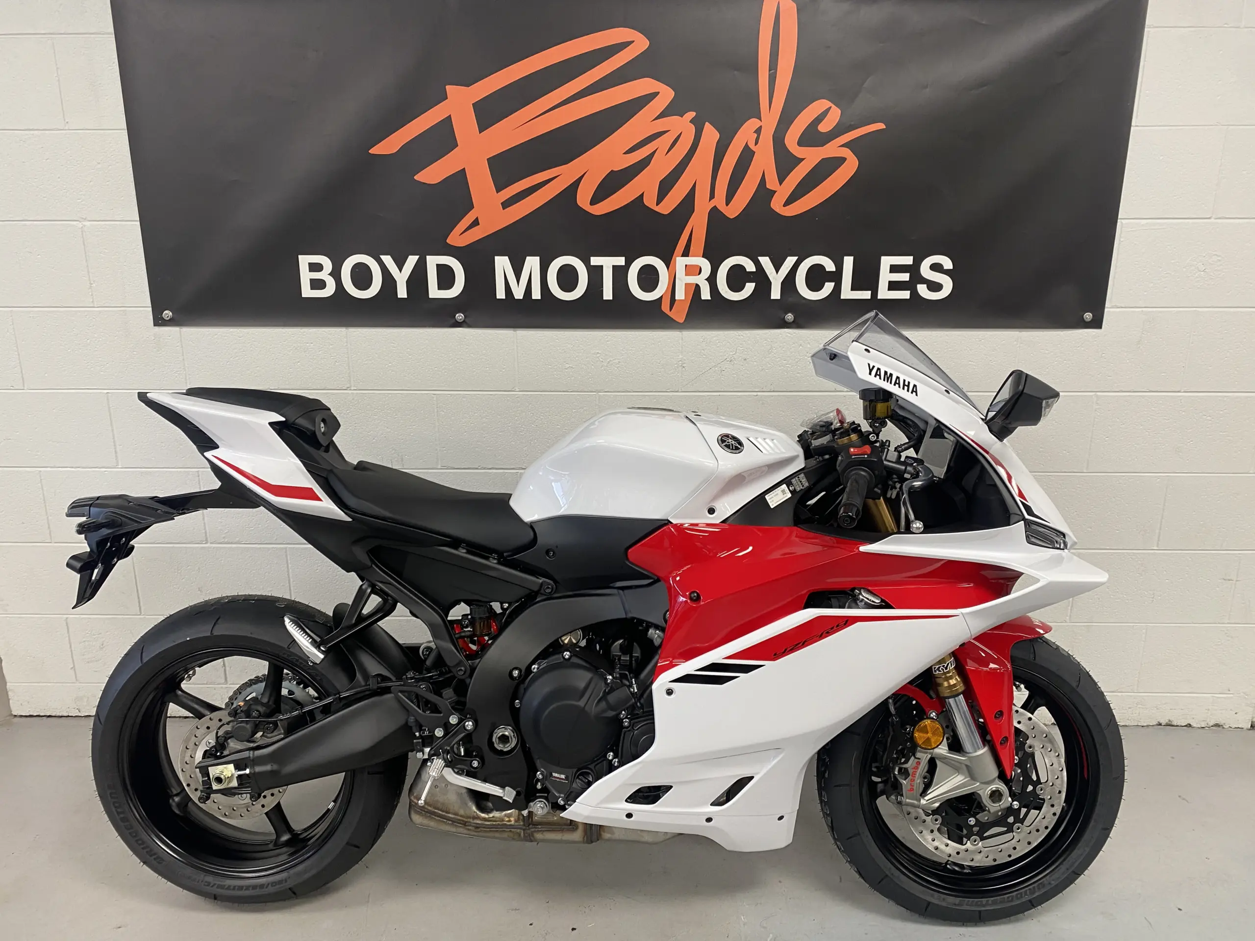 Yamaha YZF R9
