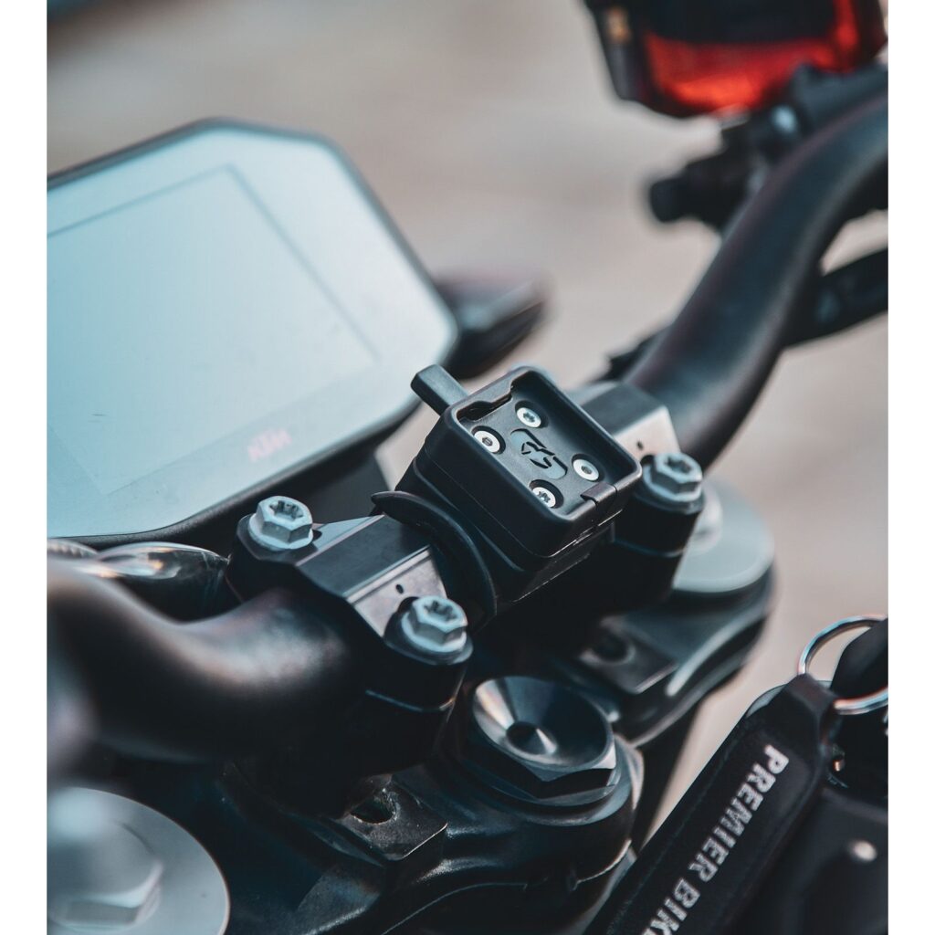 Oxford CLIQR Moto Cable-Tie Mount