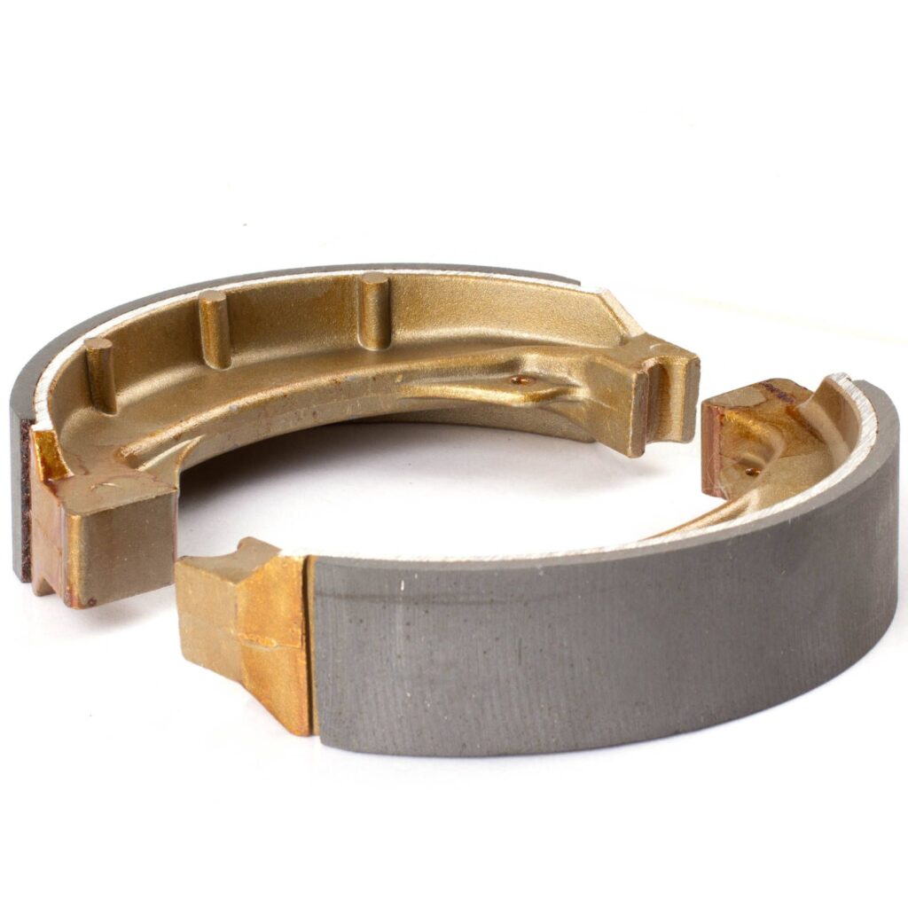 WHITES BRAKE SHOES 139 X 30MM