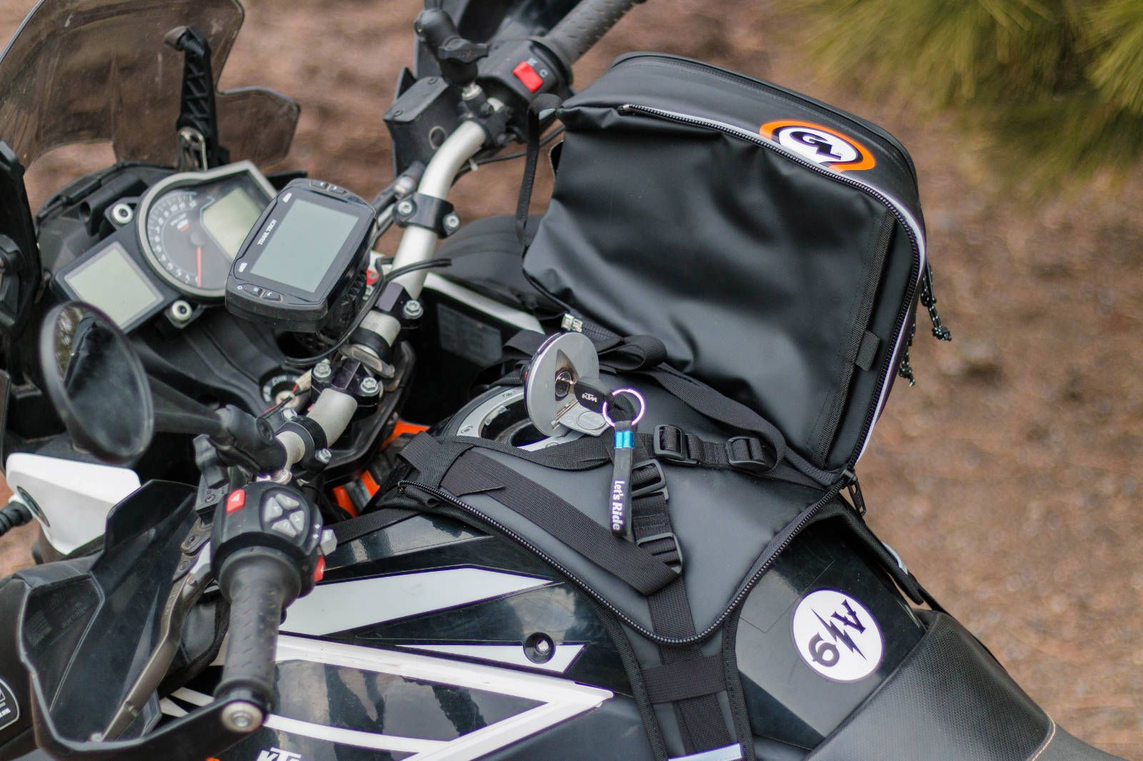 Giant Loop DIablo Tank Bag Black - Image 10