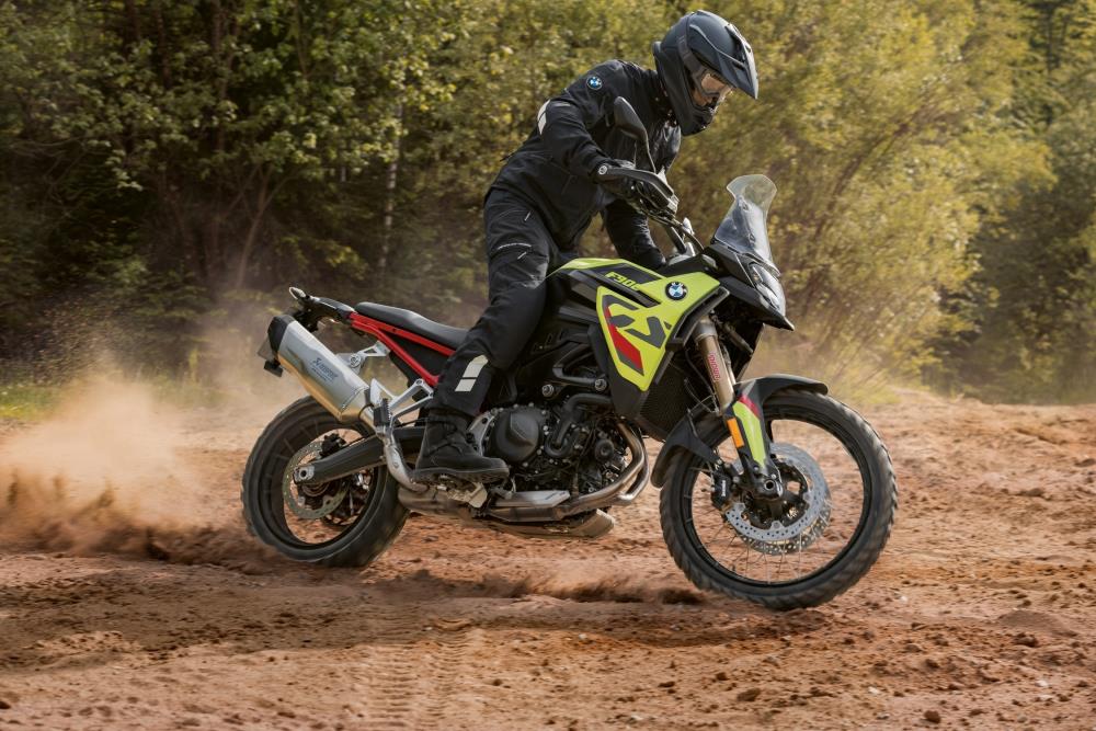 BMW F900GS