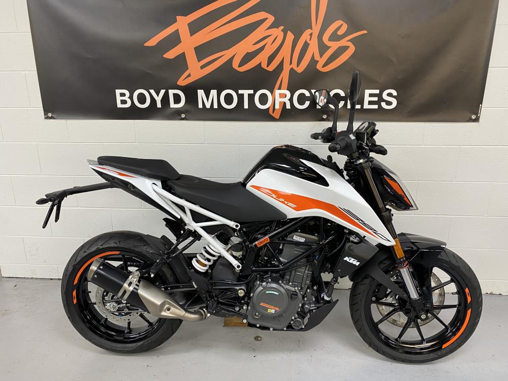 KTM 390DUKE 21