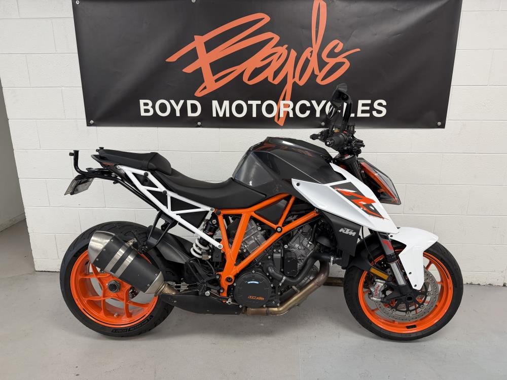 KTM 1290SUPER DUKE R 18