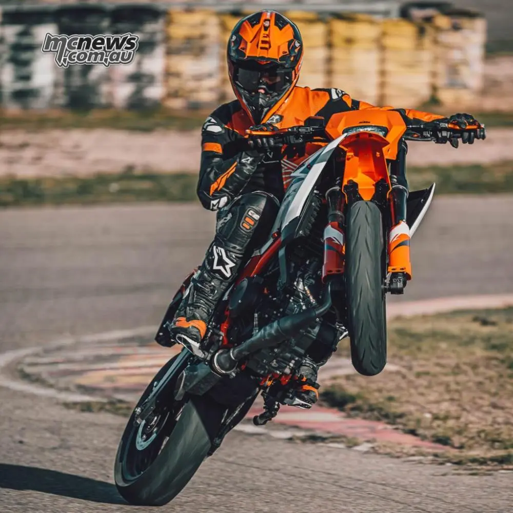 KTM 390SMC-R 25