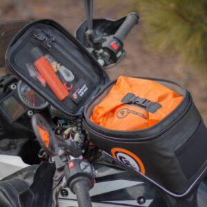 Giant Loop Fandago Tank Bag Grey - Image 14