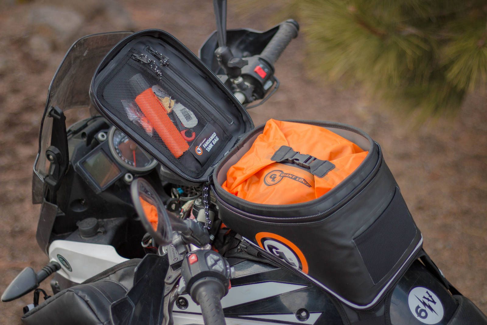Giant Loop Fandago Tank Bag Grey - Image 14