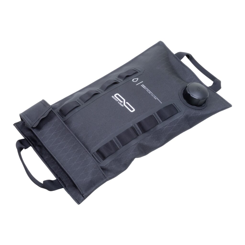 Giant Loop Armadillo Utility Bladder 3.8 Litre