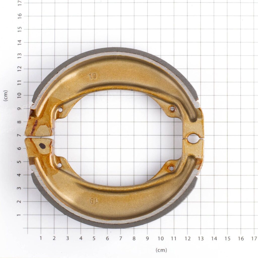 WHITES BRAKE SHOES 139 X 30MM