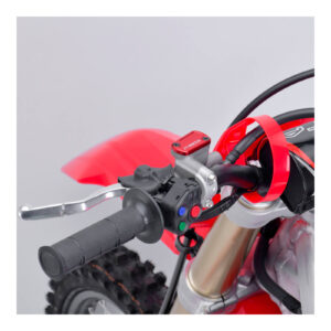 Zeta Clutch Reservoir Cover Honda CRF450R '21-, Kawasaki KX250 '21- Red - Image 4