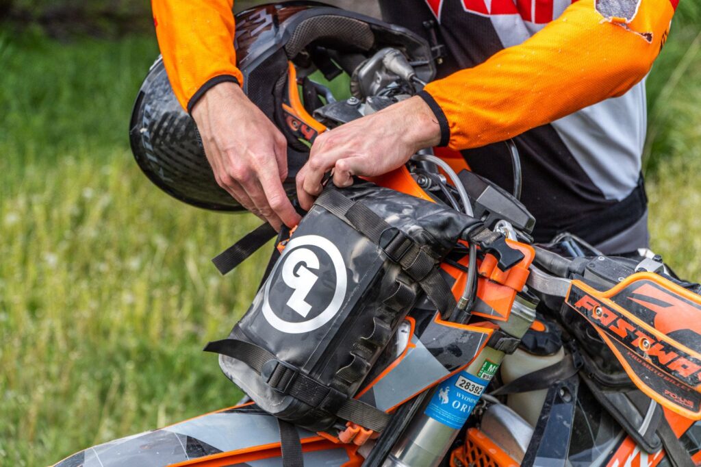 Giant Loop Fender Bag