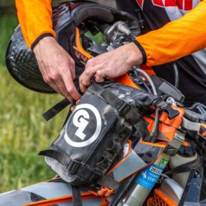 Giant Loop Fender Bag - Image 8