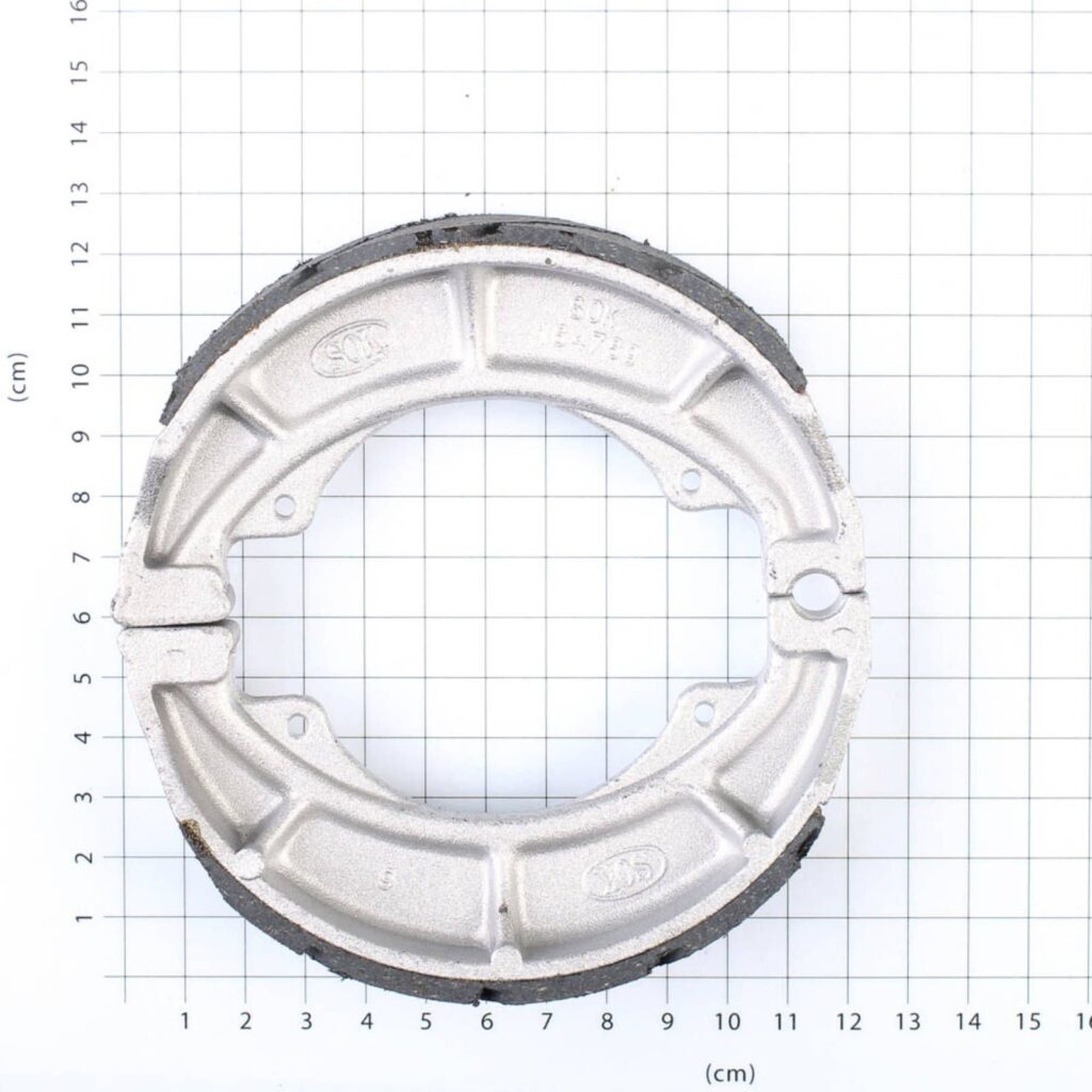WHITES BRAKE SHOES WATER GROOVE 130 X 28MM
