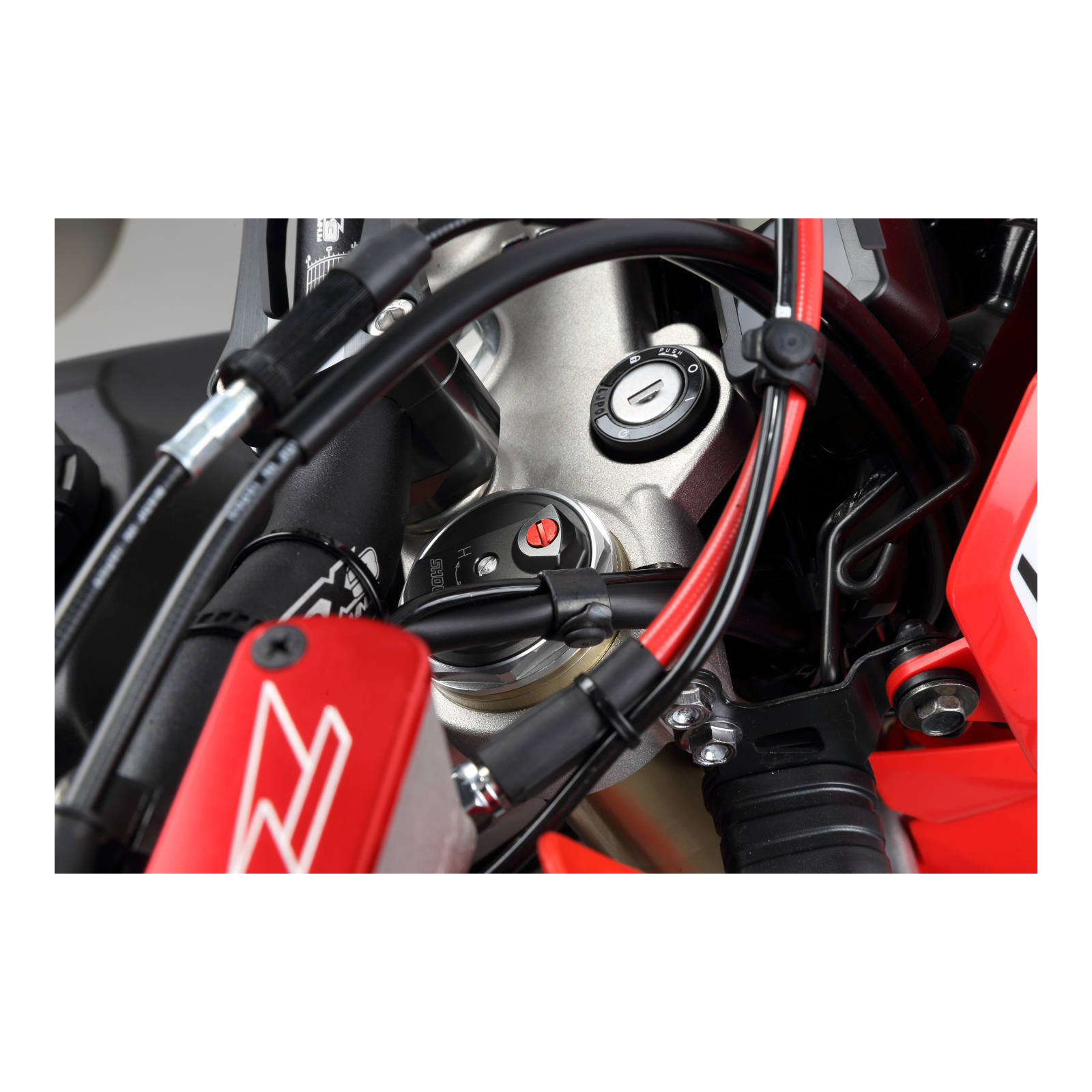 Zeta Front Fork Air Valve Cap Screw KYB/Showa - Red 2pcs - Image 3