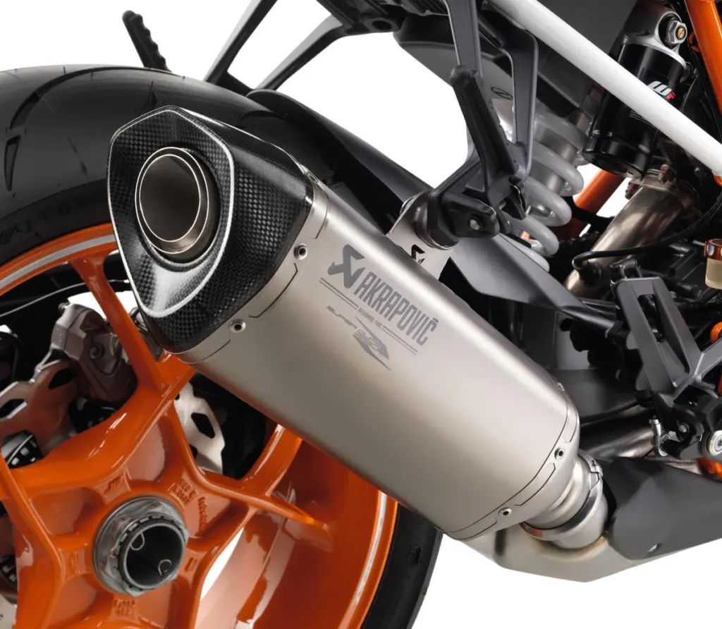 Akrapovic Slip-On Line