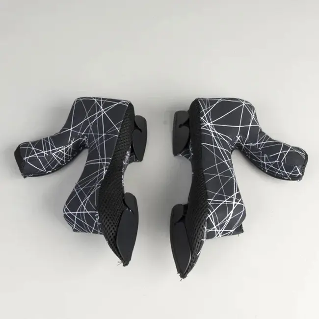 XS Cheek Pads Twist 2.0 Black/ White Airoh Helmets [A]