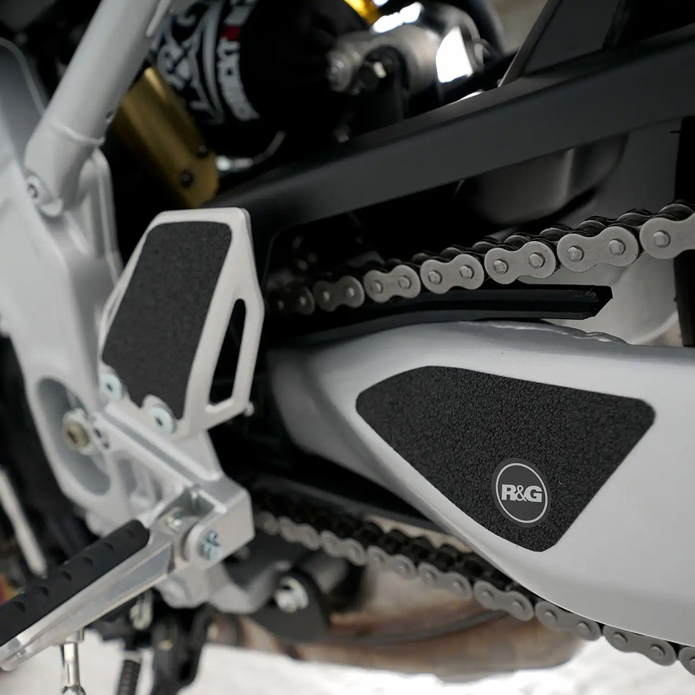 Boot Guard Yamaha XSR900 GP 24- R&G - Image 1