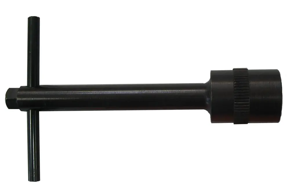 REAR SEAT SCREW DRIVER HARLEY FXST 07->