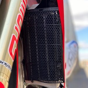 TWIN AIR MX RADIATR MUD SLEEVE - Image 1