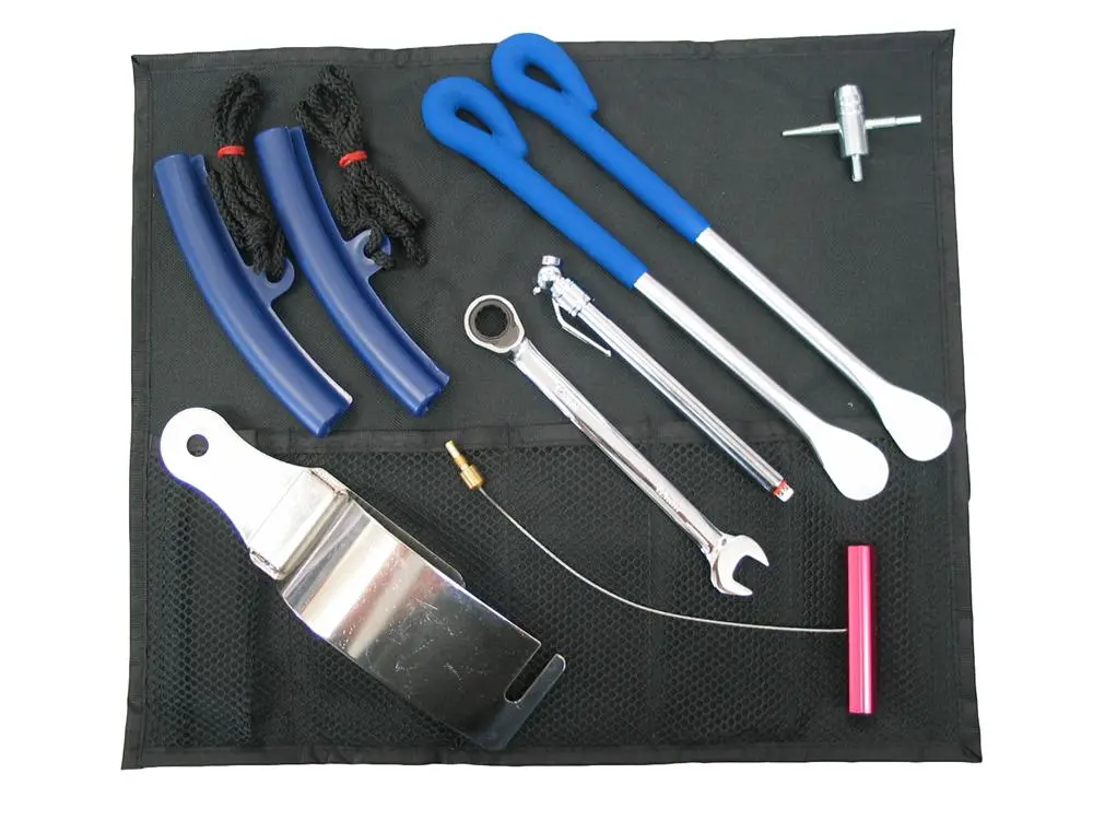 TYRE CHANGE KIT COMPLETE IN BAG