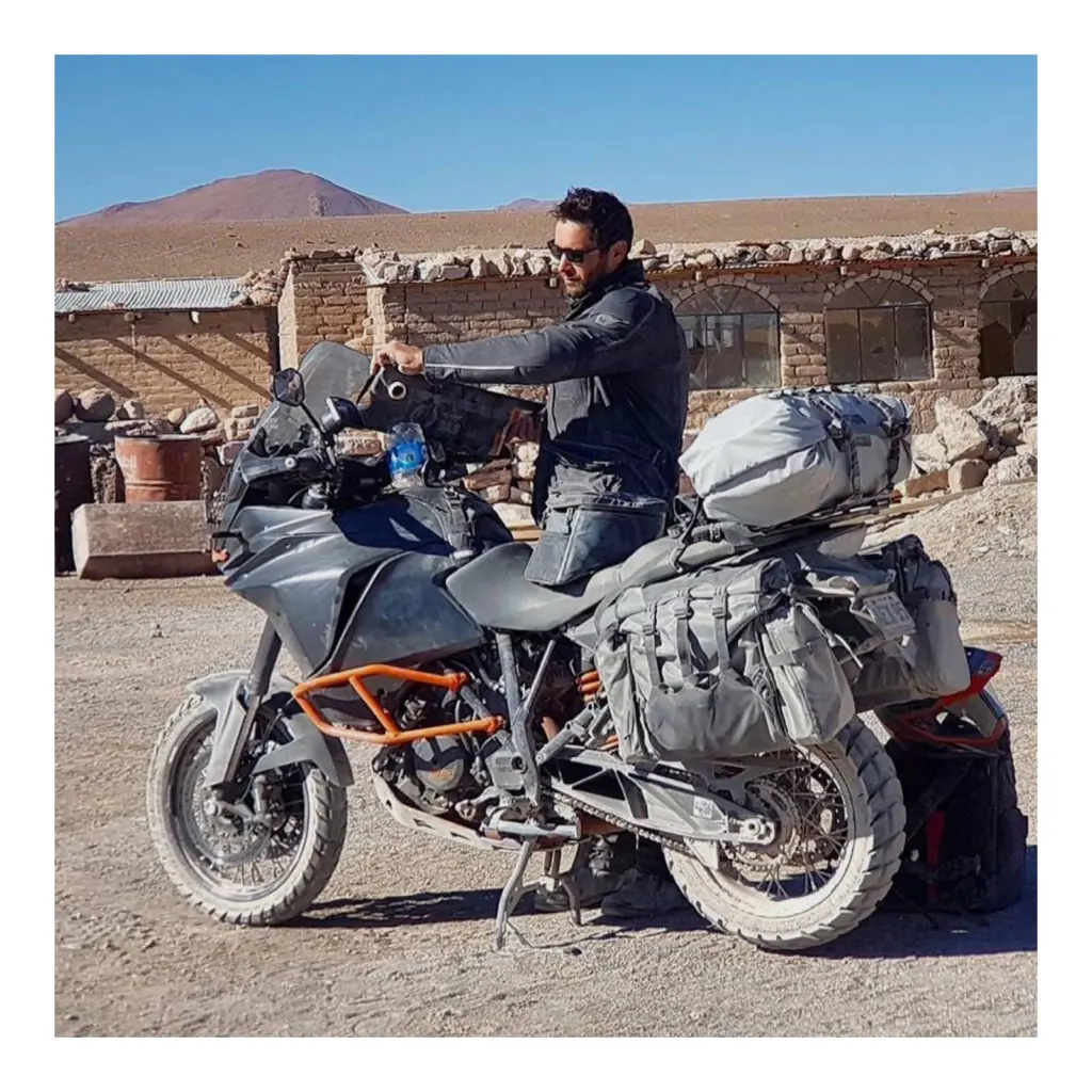 Giant Loop Round the World Panniers Black