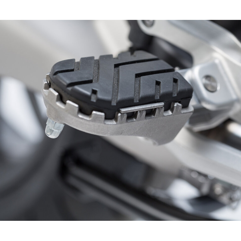 FOOTREST KIT SW MOTECH BMW R1250 RS 18-21 - Image 1