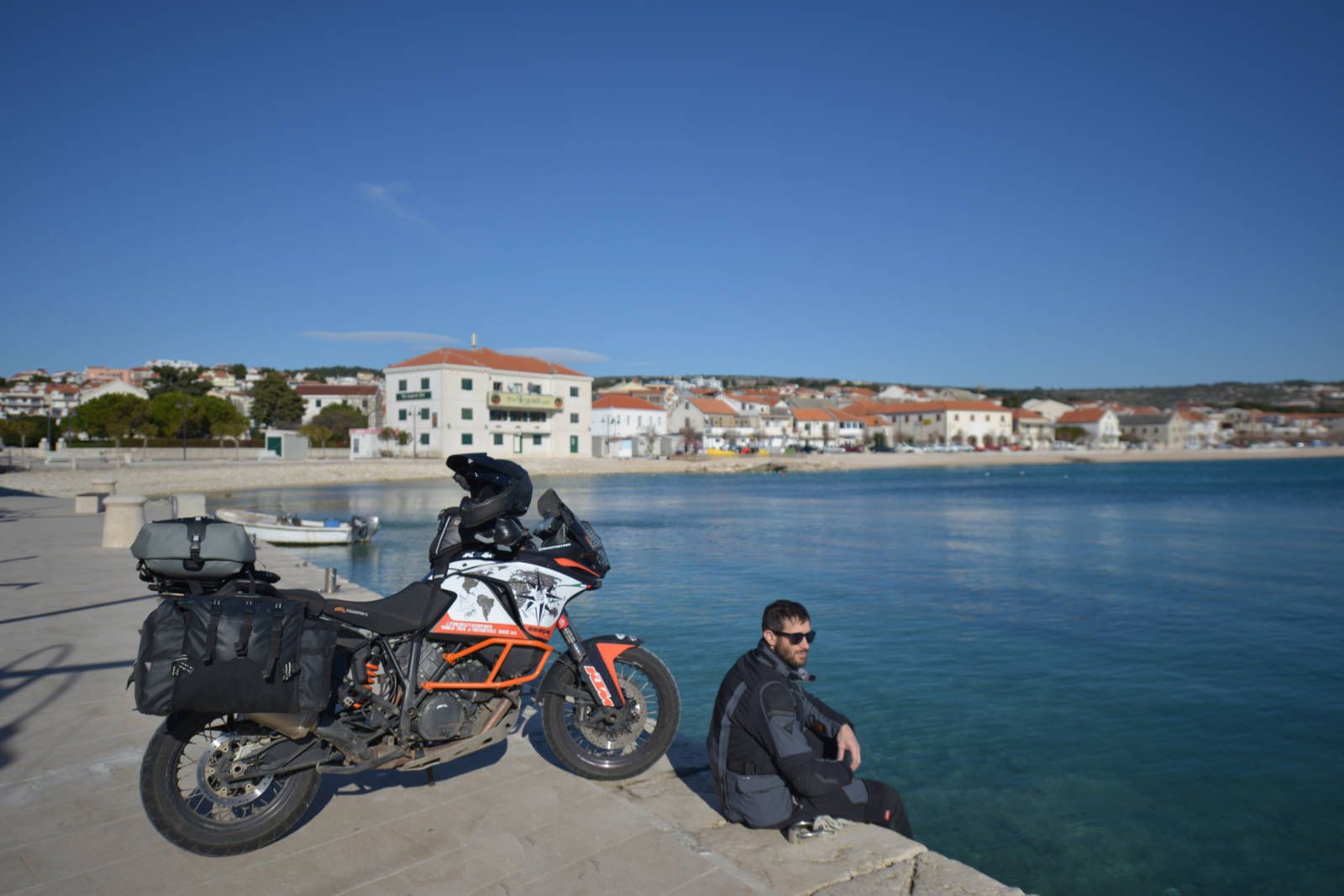 Giant Loop Round the World Panniers Black - Image 6