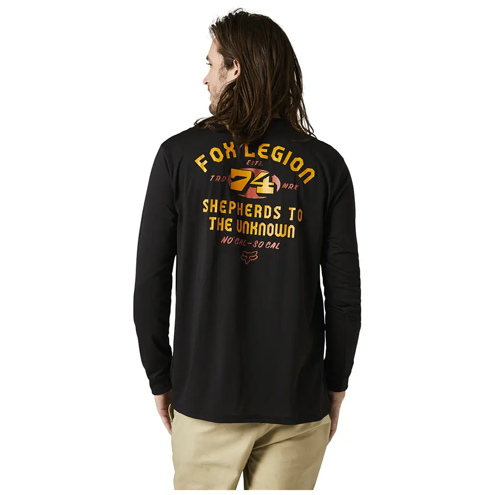 Fox At Bay Long Sleeve Tech Tee Black