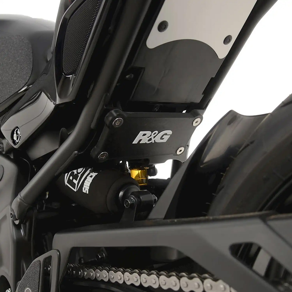 Rear Foot Rest Blanking Plates Yamaha XSR900 22 R&G - Image 1
